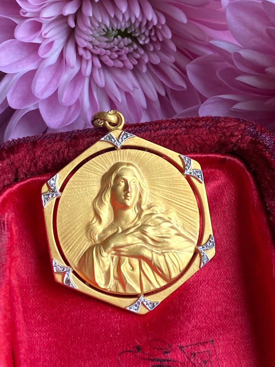 Blessed mother virgin mary gold medal pendant